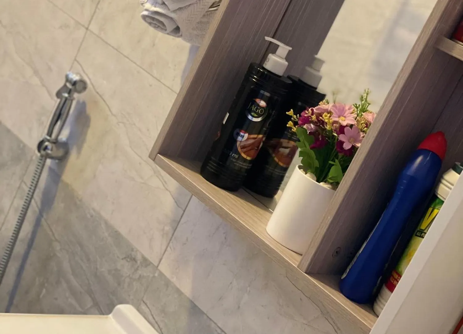 Lavender Luxury Homes Кампала